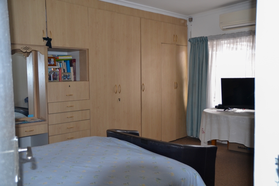 4 Bedroom Property for Sale in Rondebosch East Western Cape